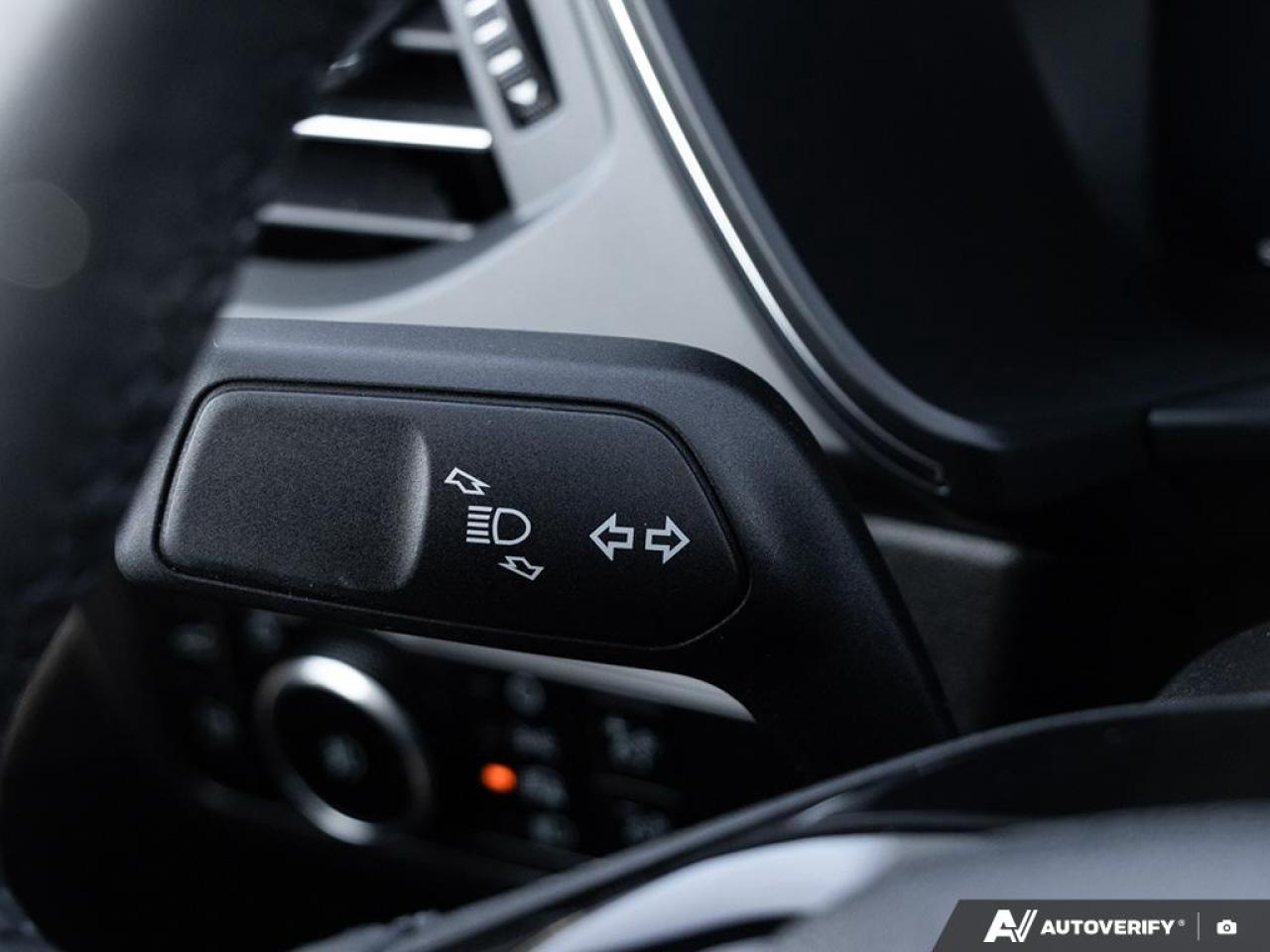 2023 Ford Escape Platinum 600A | CLASS II TRAILER TOW PACKAGE | PREMIUM TECH Photo