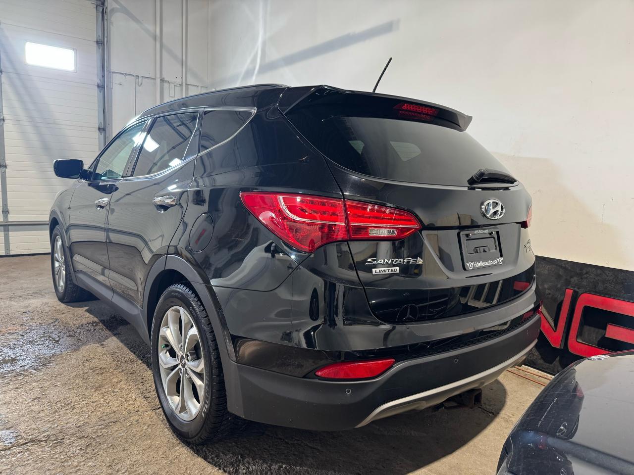 2016 Hyundai Santa Fe Sport Limited Adventure Edition Photo2