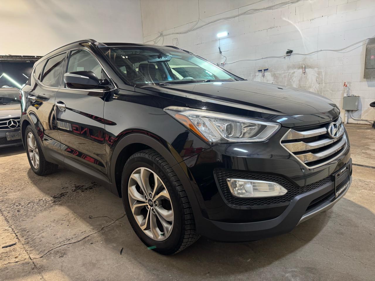 2016 Hyundai Santa Fe Sport Limited Adventure Edition Photo