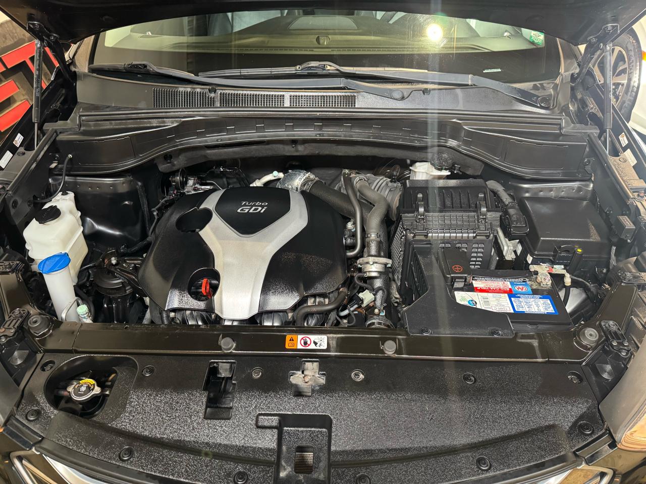 2016 Hyundai Santa Fe Sport Limited Adventure Edition Photo