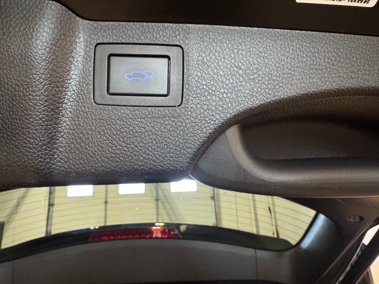 2016 Hyundai Santa Fe Sport Limited Adventure Edition Photo