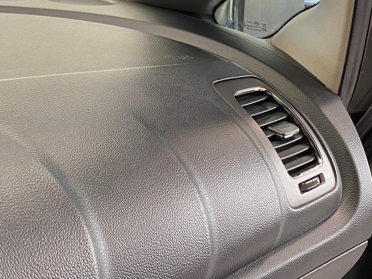 2017 Kia Forte LX+Camera+Heated Seats+ApplePlay+CLEAN CARFAX Photo45