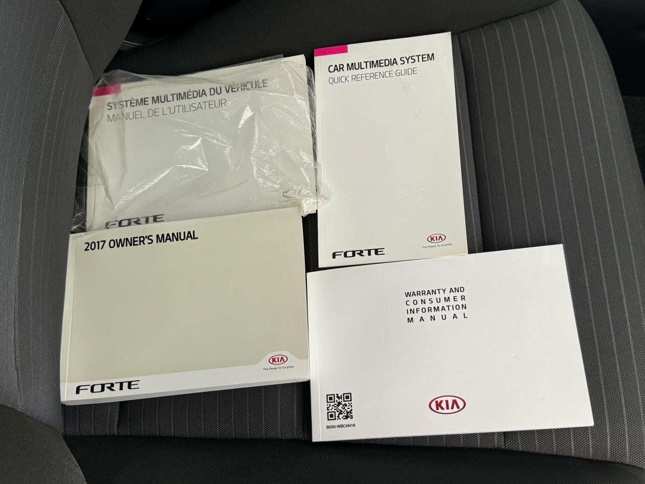 2017 Kia Forte LX+Camera+Heated Seats+ApplePlay+CLEAN CARFAX Photo90