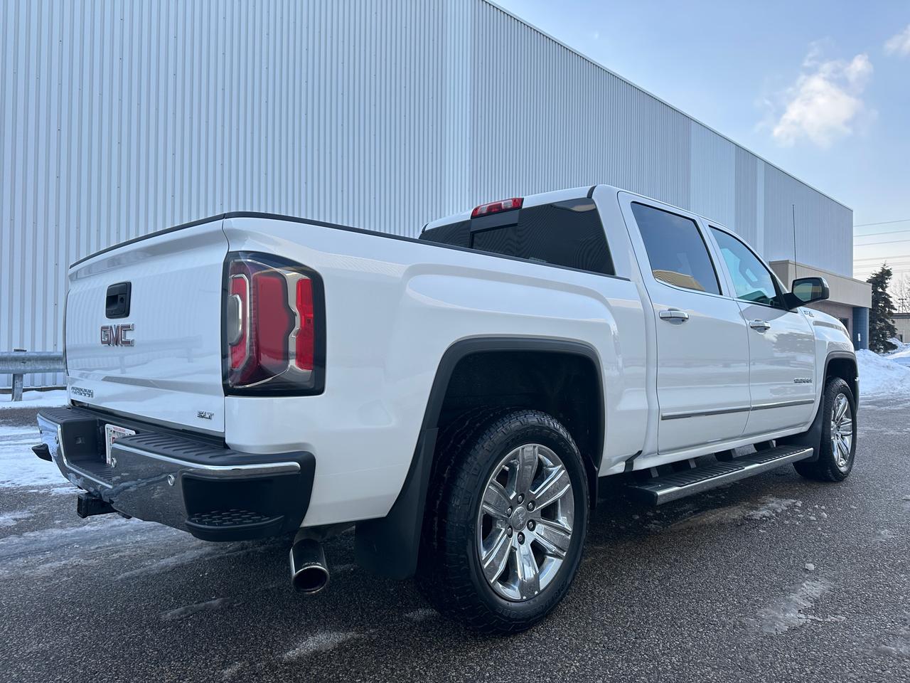 2016 GMC Sierra 1500 4WD Crew Cab SLT Z 71 Full Jam ( SOLD UNIT ) Photo