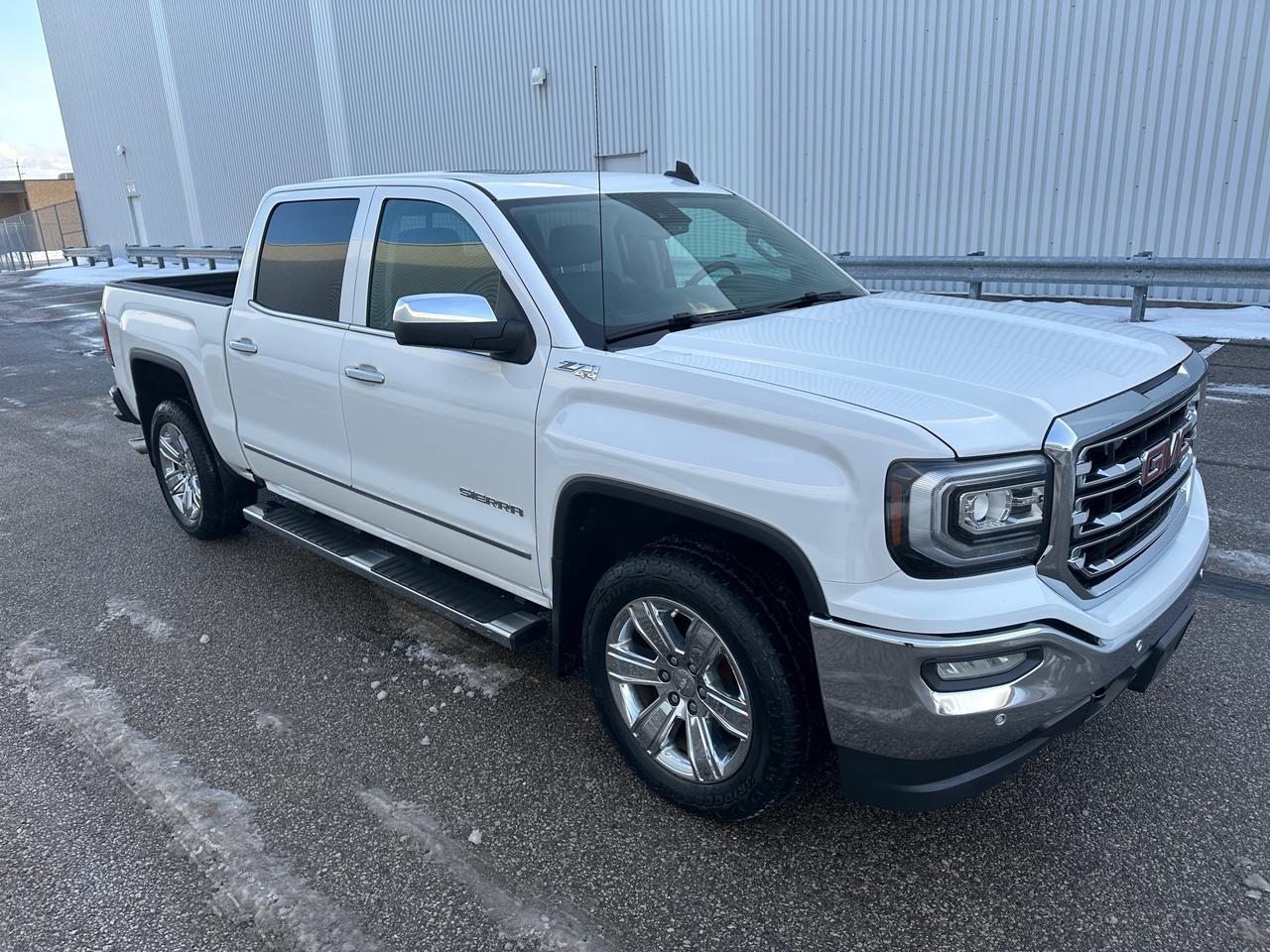 2016 GMC Sierra 1500 4WD Crew Cab SLT Z 71 Full Jam ( SOLD UNIT ) Photo
