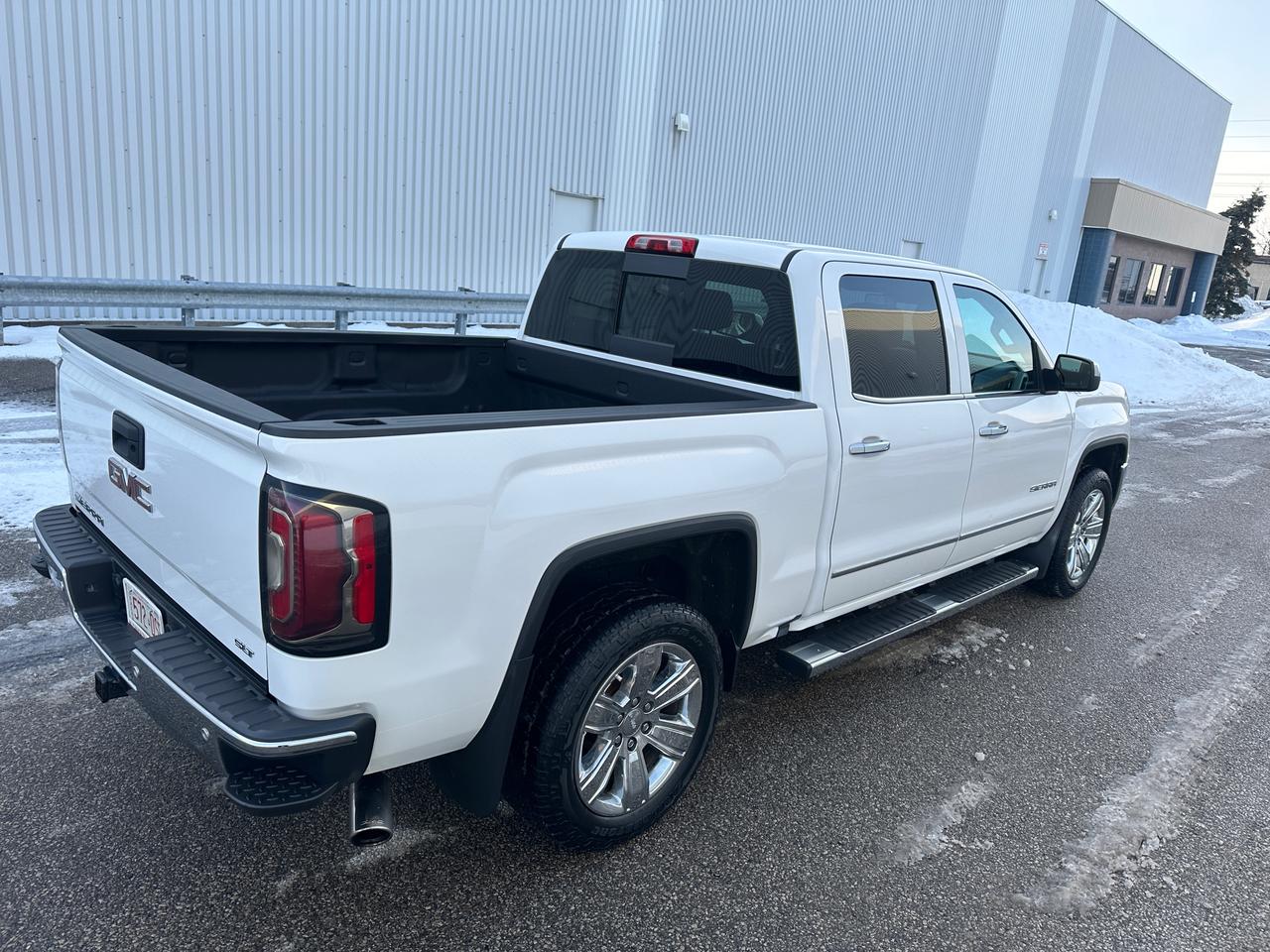 2016 GMC Sierra 1500 4WD Crew Cab SLT Z 71 Full Jam ( SOLD UNIT ) Photo