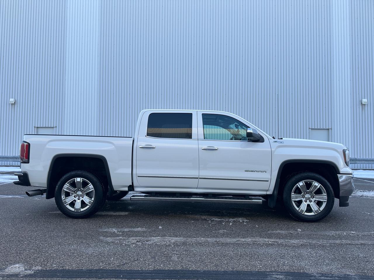 2016 GMC Sierra 1500 4WD Crew Cab SLT Z 71 Full Jam ( SOLD UNIT ) Photo
