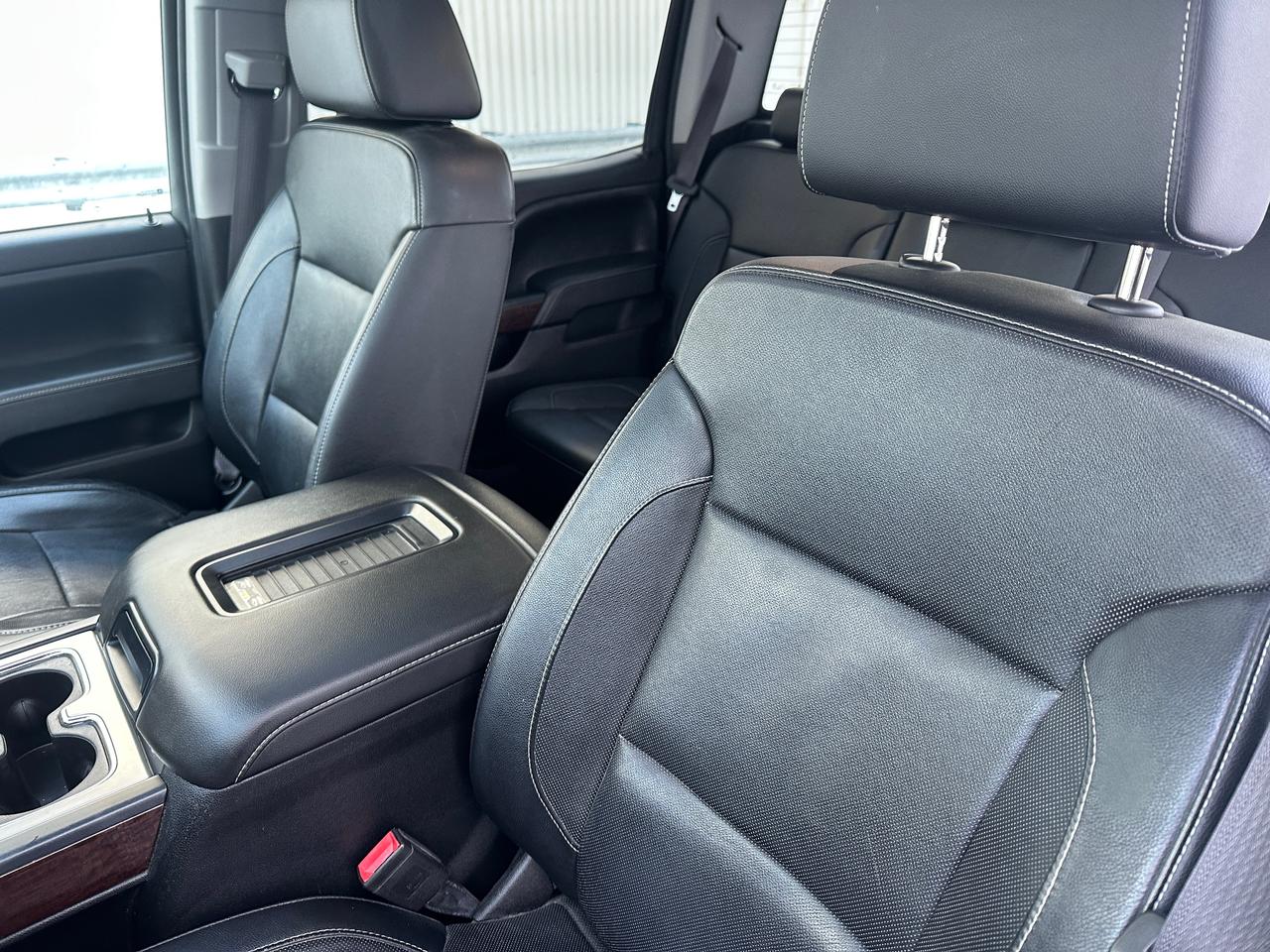 2016 GMC Sierra 1500 4WD Crew Cab SLT Z 71 Full Jam ( SOLD UNIT ) Photo