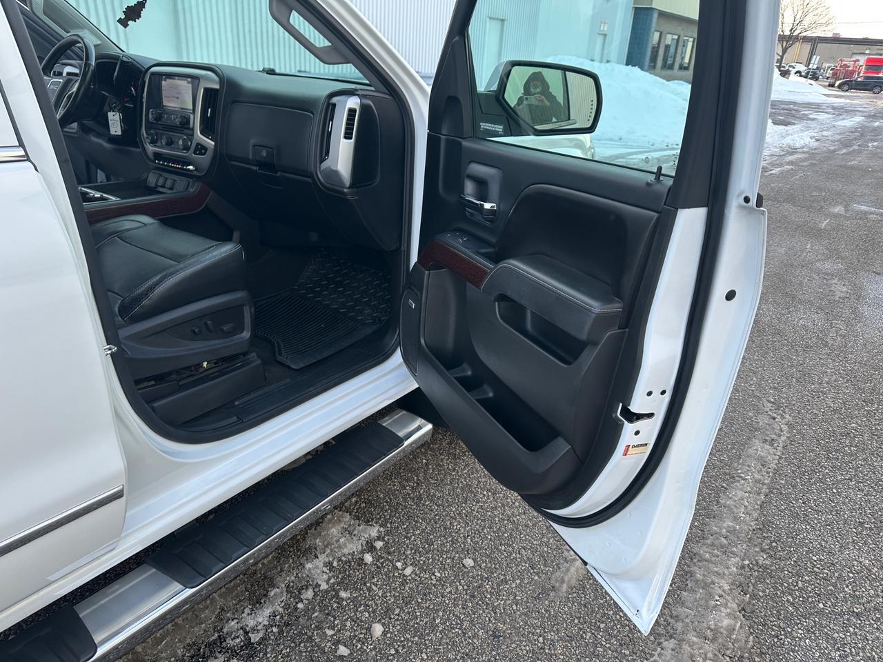 2016 GMC Sierra 1500 4WD Crew Cab SLT Z 71 Full Jam ( SOLD UNIT ) Photo