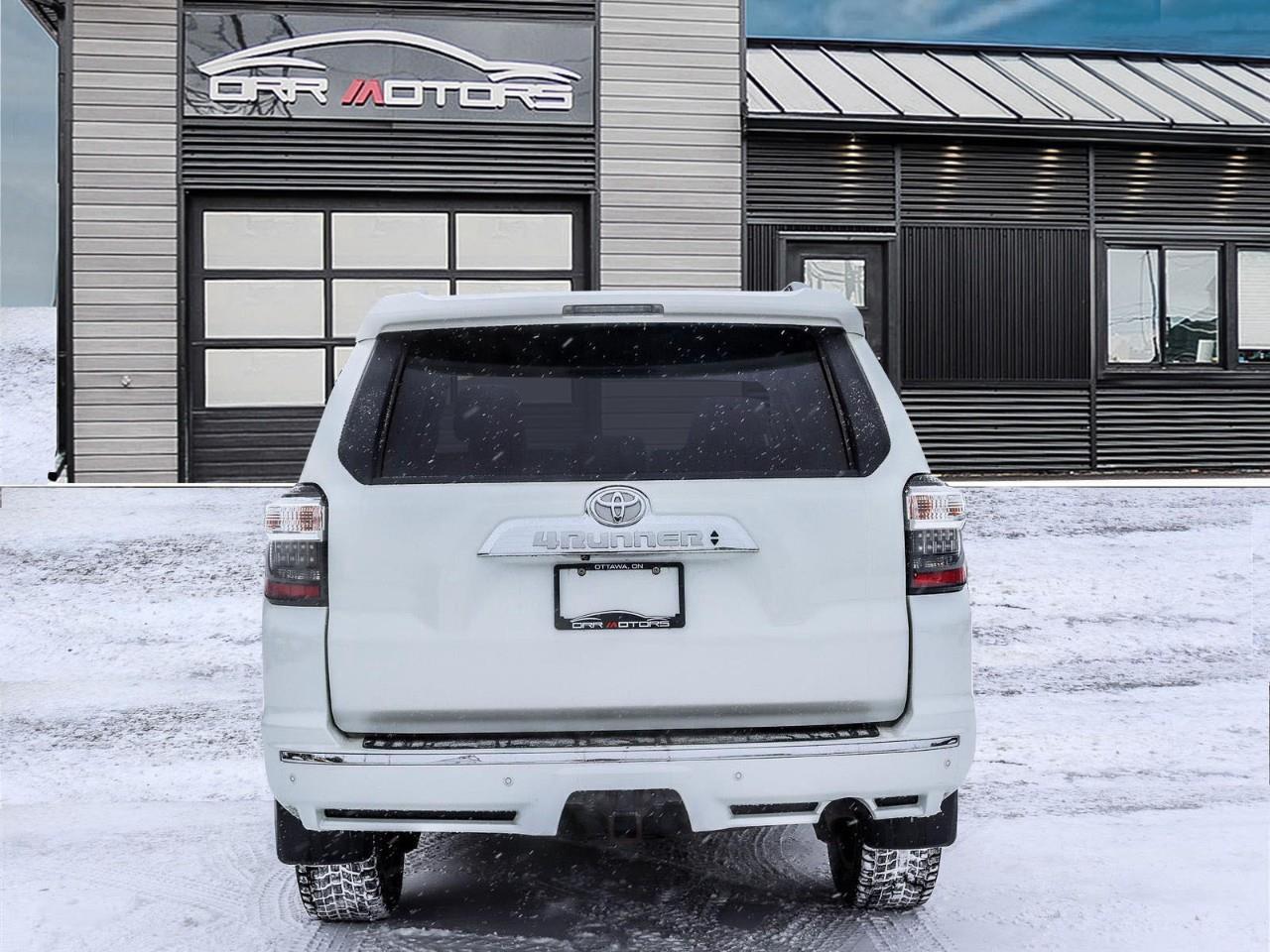 2021 Toyota 4Runner Base 4dr 4x4 Photo3