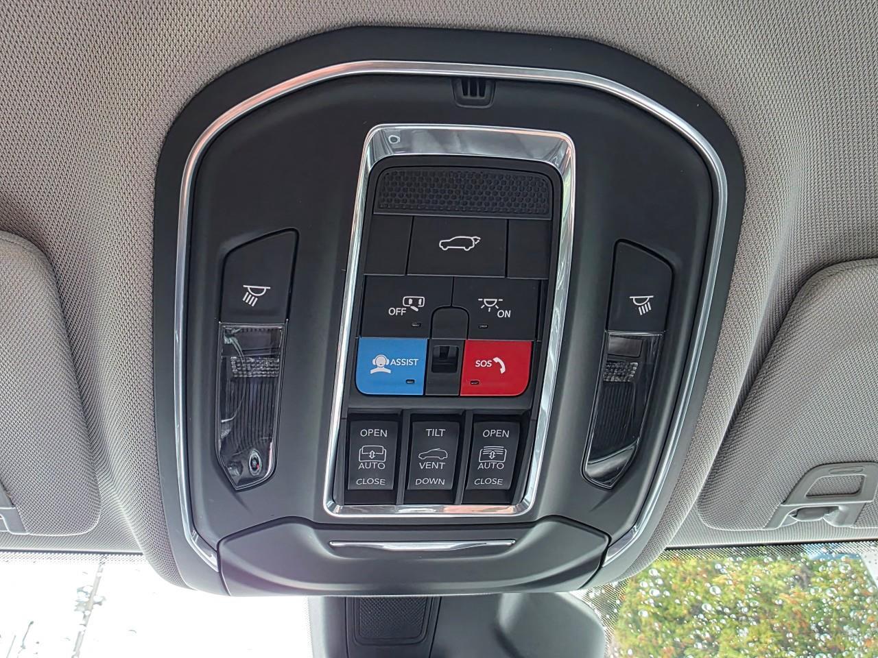 2024 Jeep Grand Cherokee L Limited 4dr 4x4 Photo