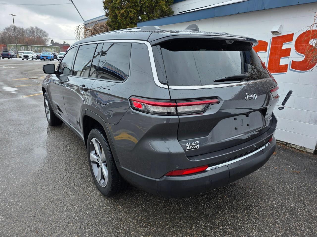 2024 Jeep Grand Cherokee L Limited 4dr 4x4 Photo