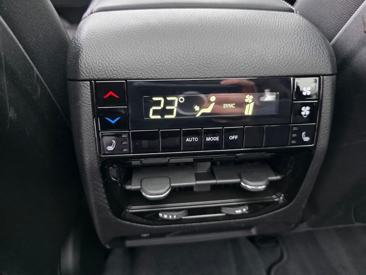 2024 Jeep Grand Cherokee L Limited 4dr 4x4 Photo