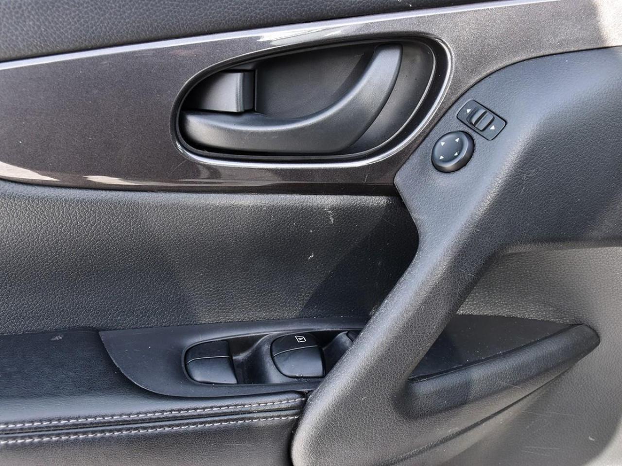 2019 Nissan Rogue S (CVT) 4dr All-Wheel Drive Photo