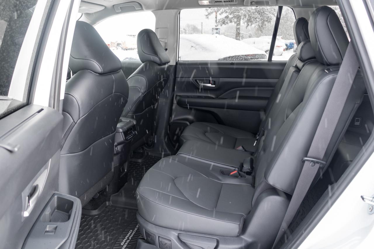 2025 Toyota Grand Highlander Hybrid XLE 4dr All-Wheel Drive Photo