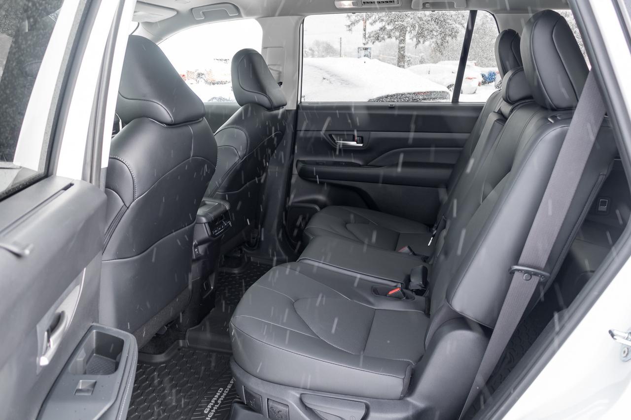 2025 Toyota Grand Highlander Hybrid XLE 4dr All-Wheel Drive Photo