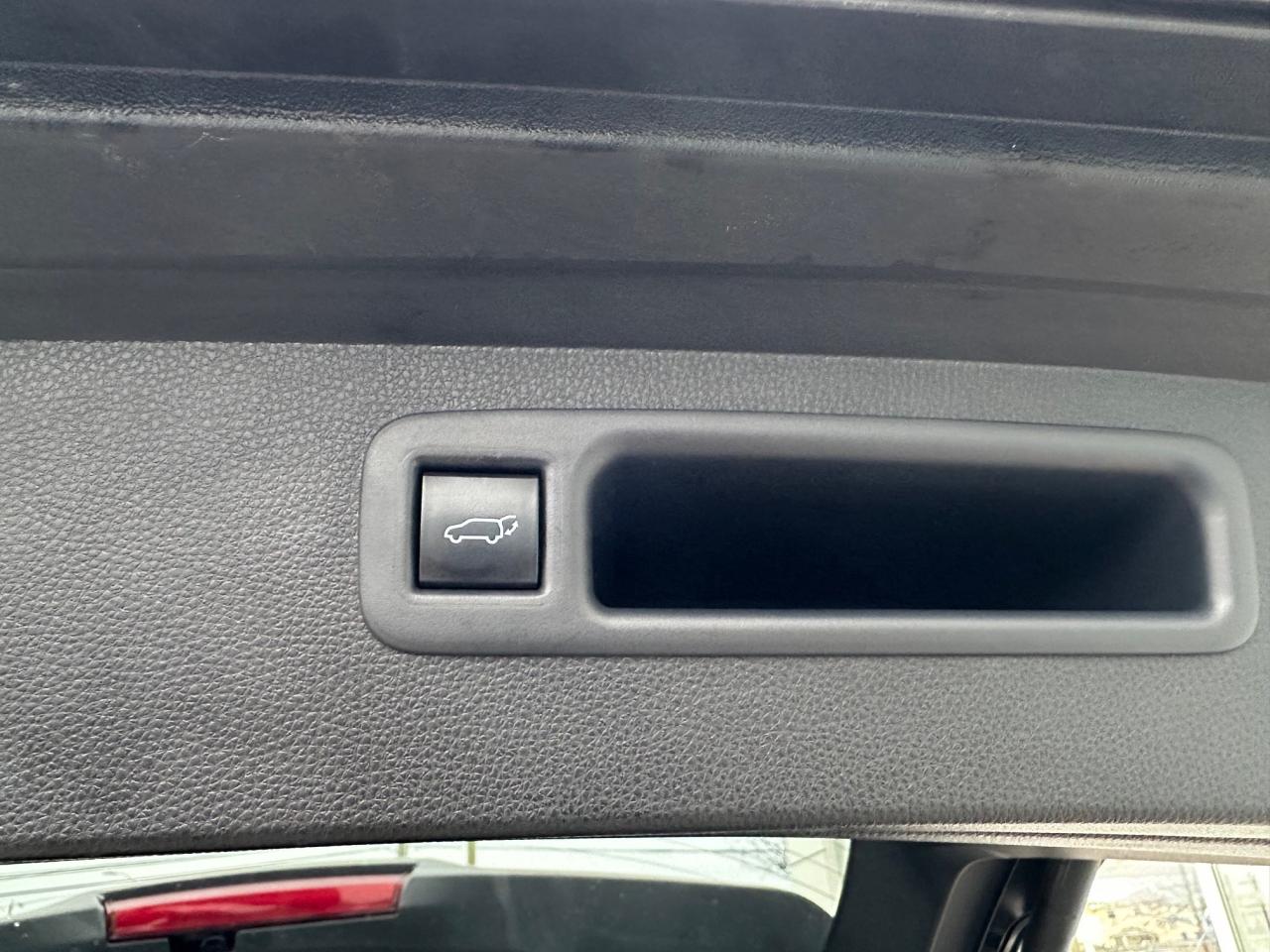 2021 Toyota Highlander XSE 4dr All-Wheel Drive Photo