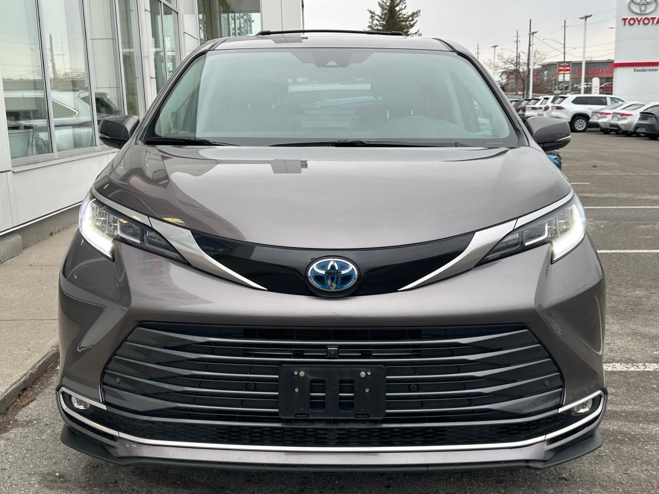 2024 Toyota Sienna Limited 7-Passenger 4dr All-Wheel Drive Passenger Van Photo