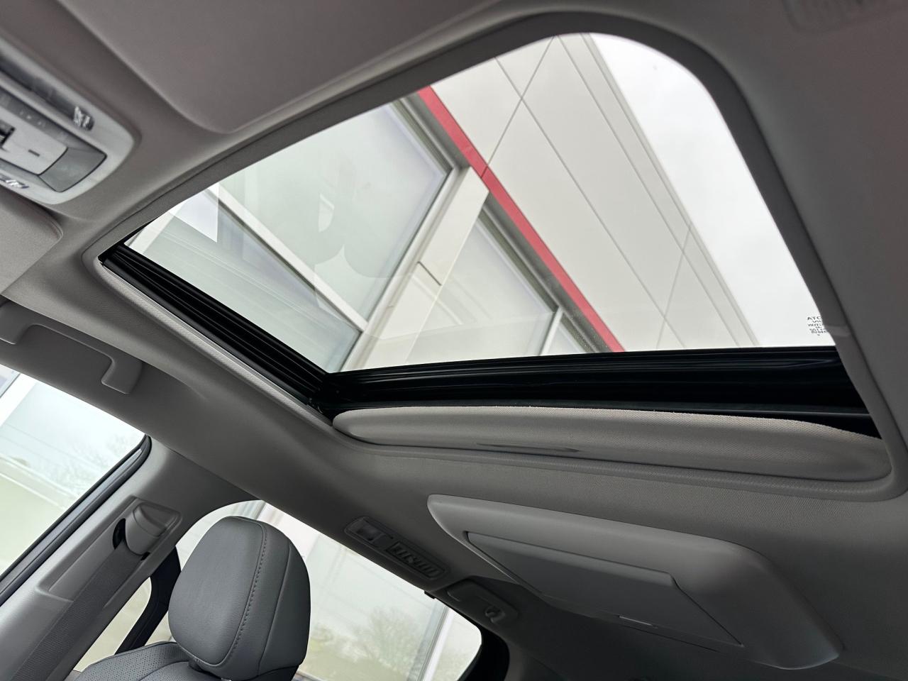 2024 Toyota Sienna Limited 7-Passenger 4dr All-Wheel Drive Passenger Van Photo