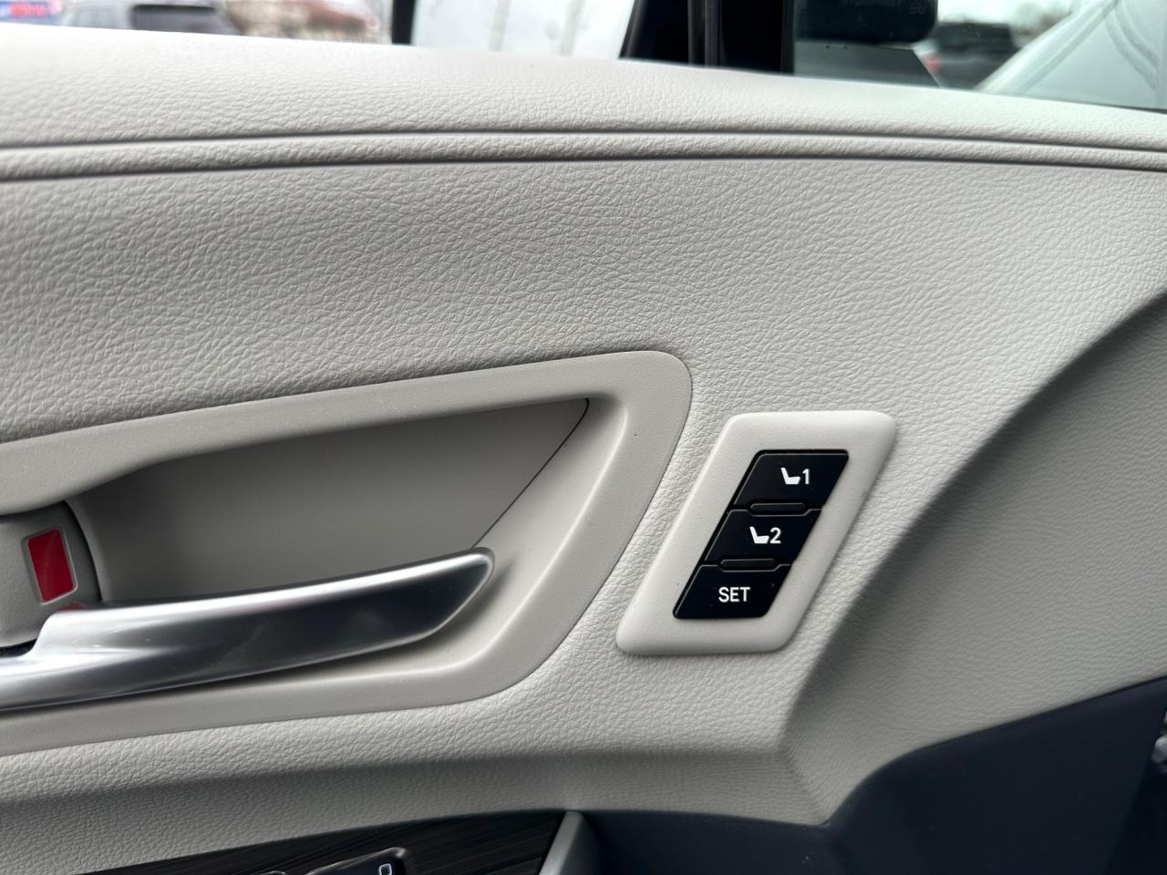 2024 Toyota Sienna Limited 7-Passenger 4dr All-Wheel Drive Passenger Van Photo