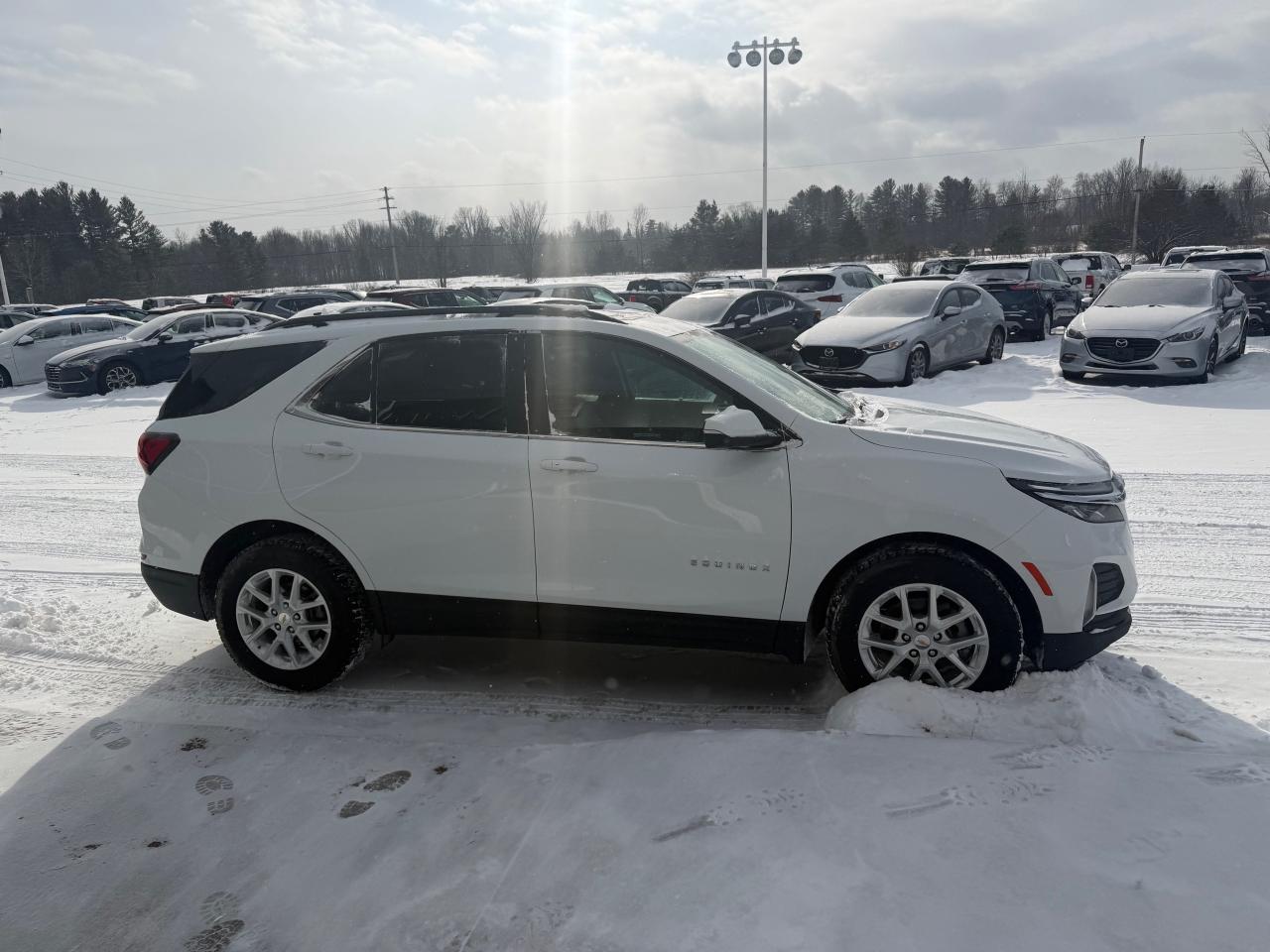 2022 Chevrolet Equinox LT w/1LT All-Wheel Drive Photo