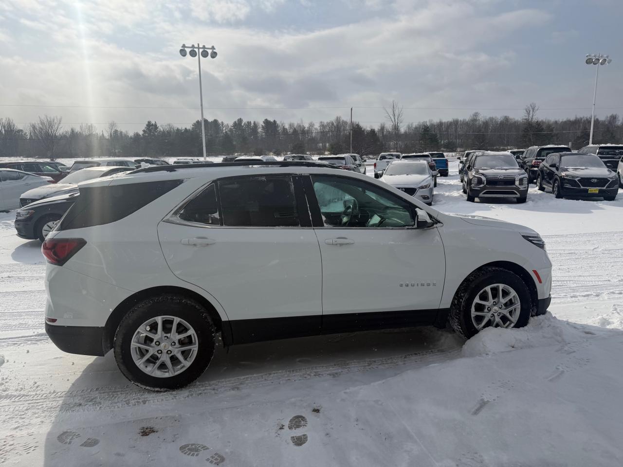2022 Chevrolet Equinox LT w/1LT All-Wheel Drive Photo