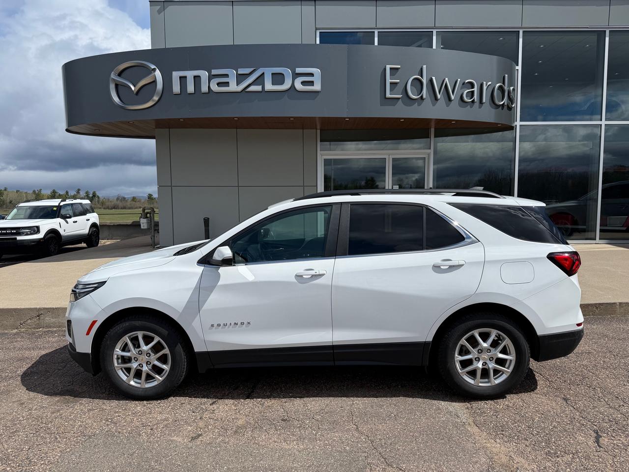 2022 Chevrolet Equinox LT w/1LT All-Wheel Drive Photo0