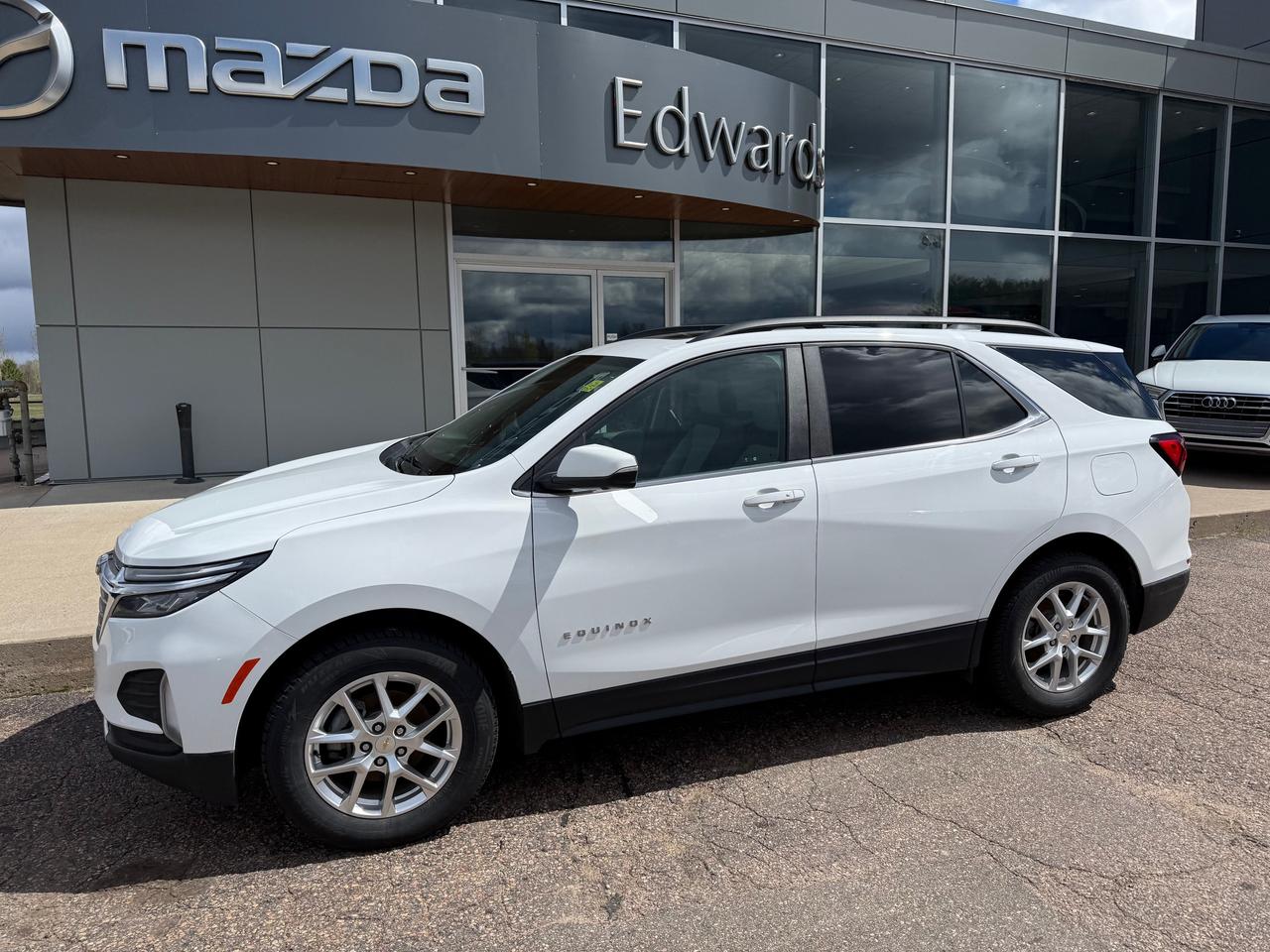2022 Chevrolet Equinox LT w/1LT All-Wheel Drive Photo