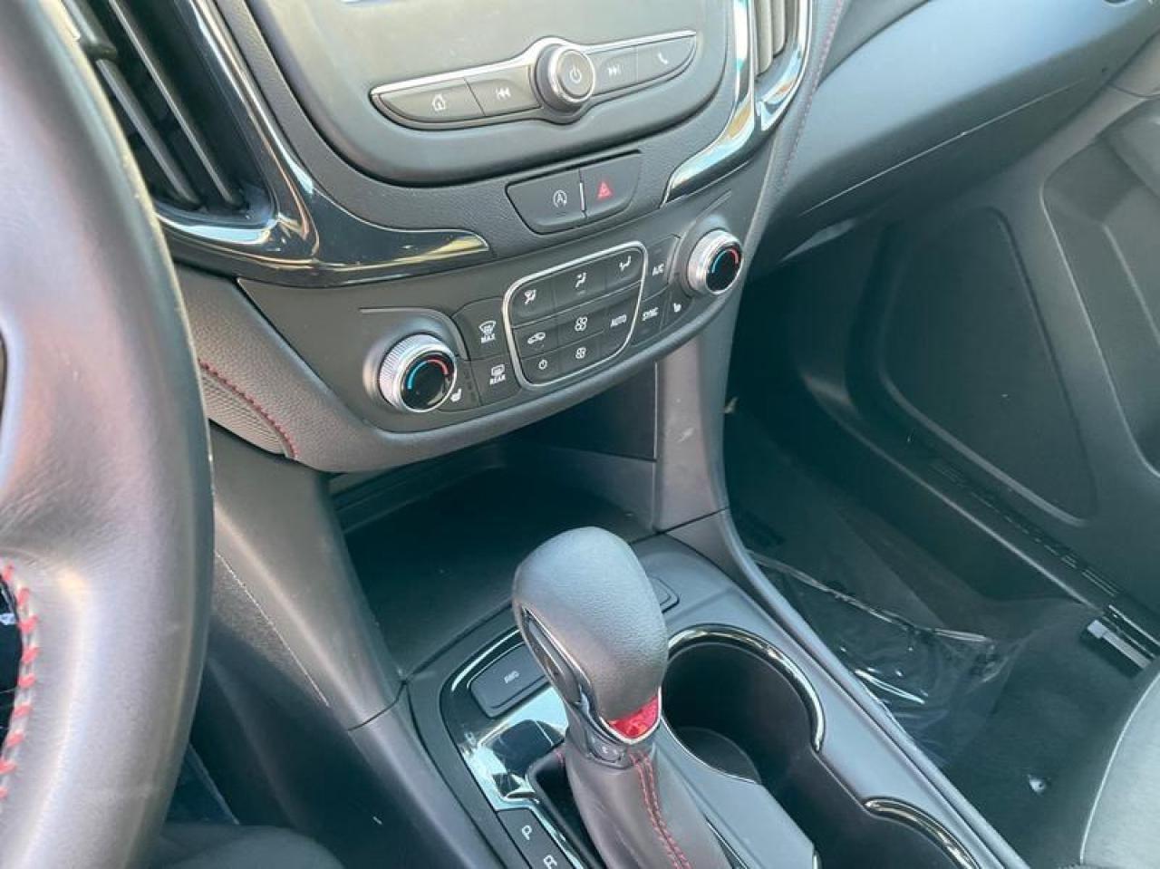 2022 Chevrolet Equinox RS Photo