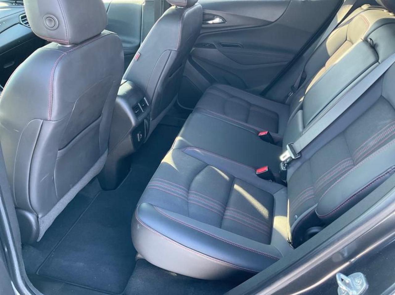 2022 Chevrolet Equinox RS Photo