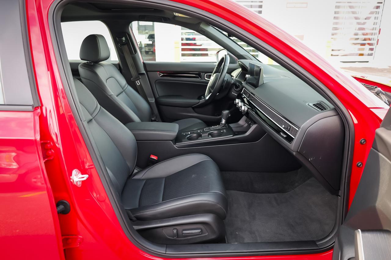 2025 Honda Civic Hybrid Sport Touring 4dr Sedan Photo