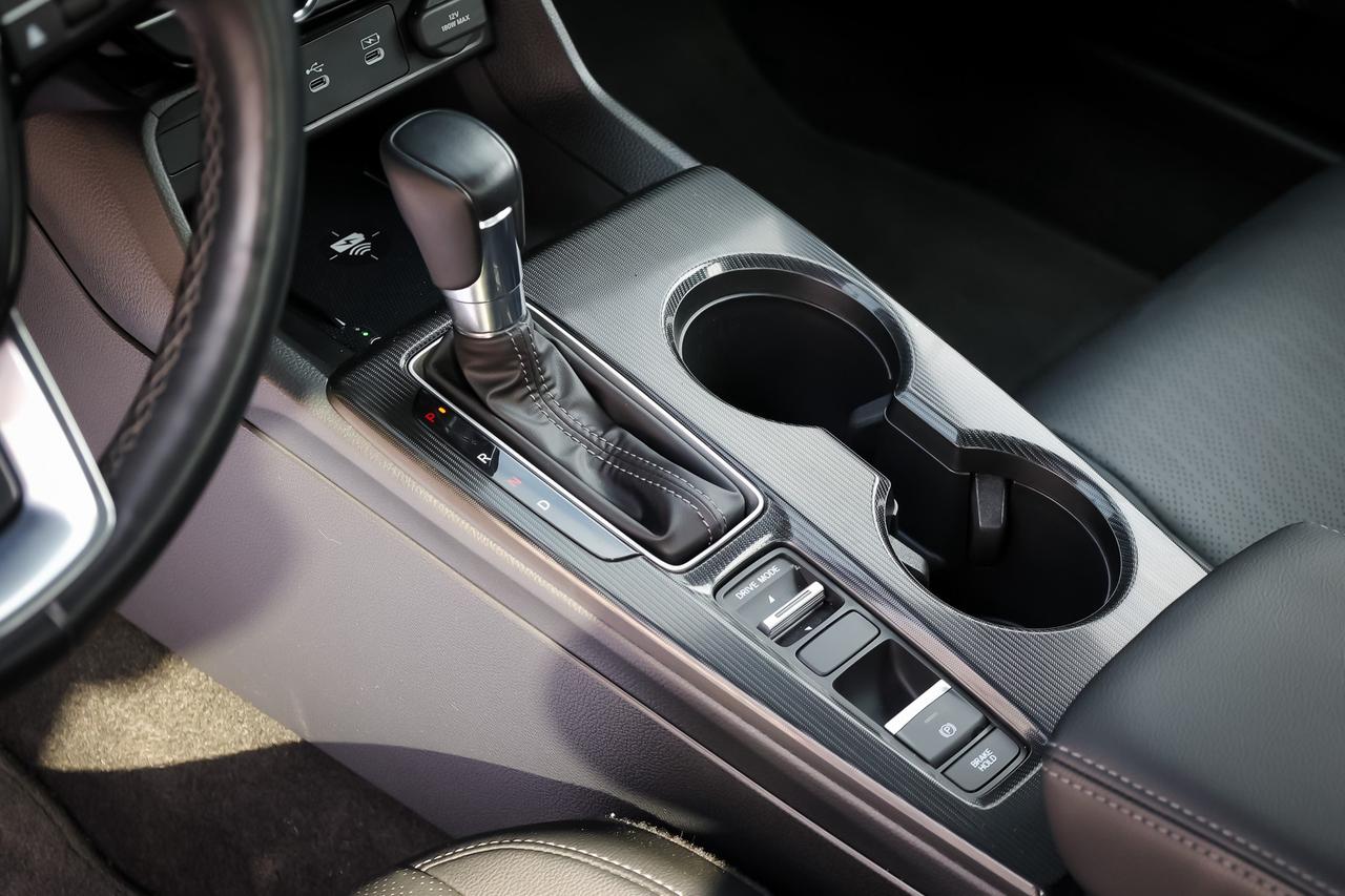 2025 Honda Civic Hybrid Sport Touring 4dr Sedan Photo