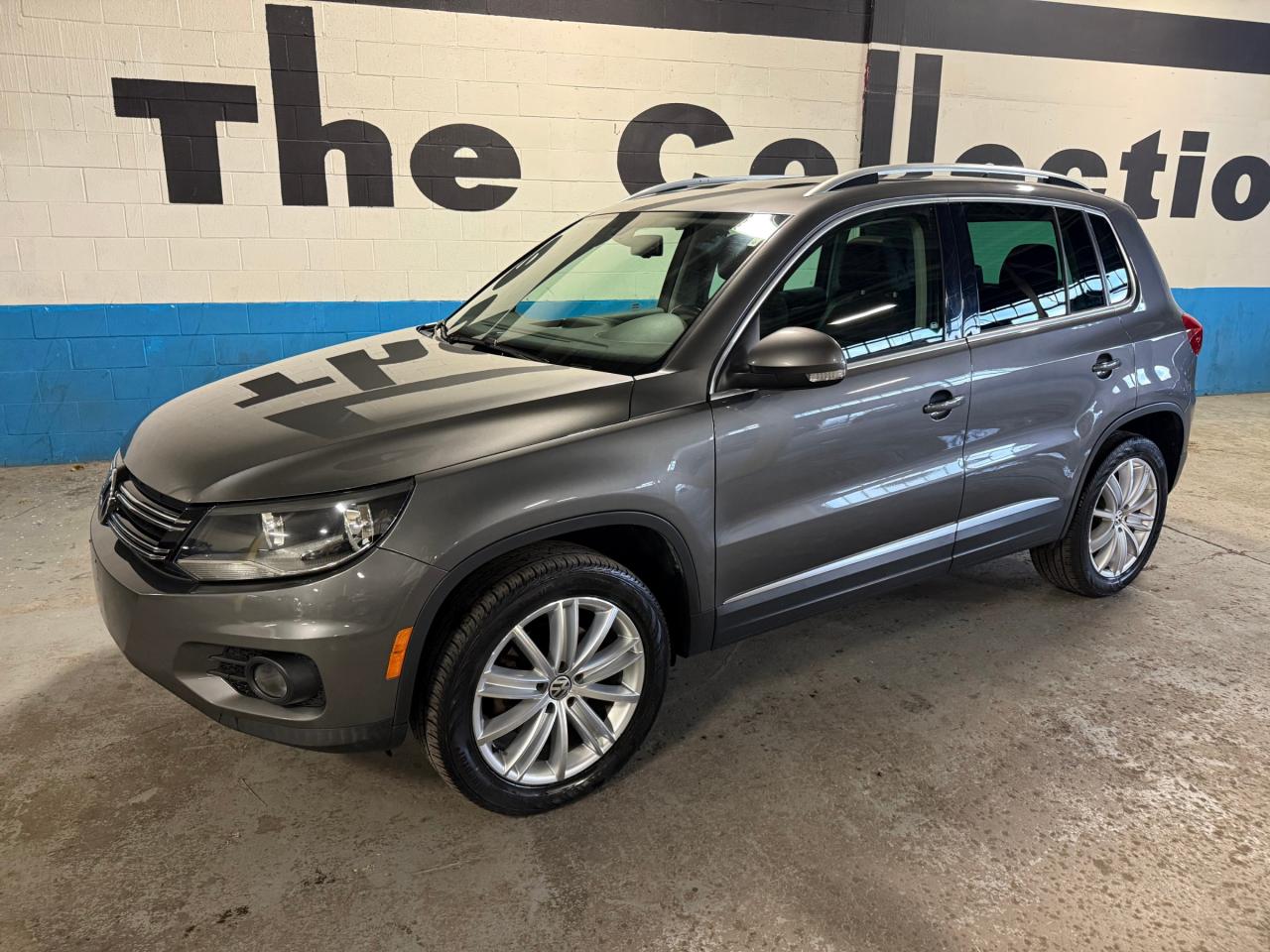 2017 Volkswagen Tiguan Comfortline 4dr All-wheel Drive 4MOTION Photo2