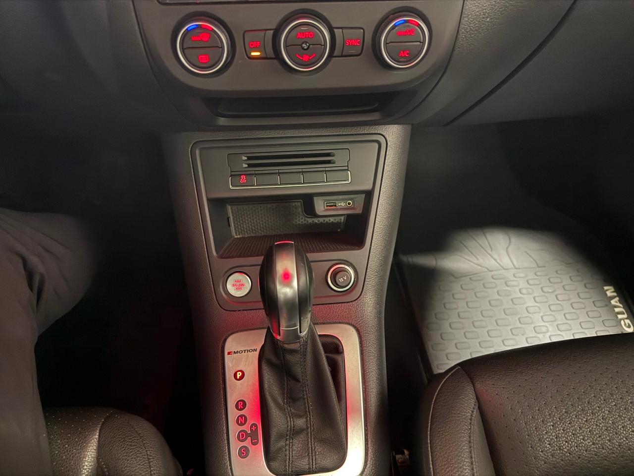 2017 Volkswagen Tiguan Comfortline 4dr All-wheel Drive 4MOTION Photo