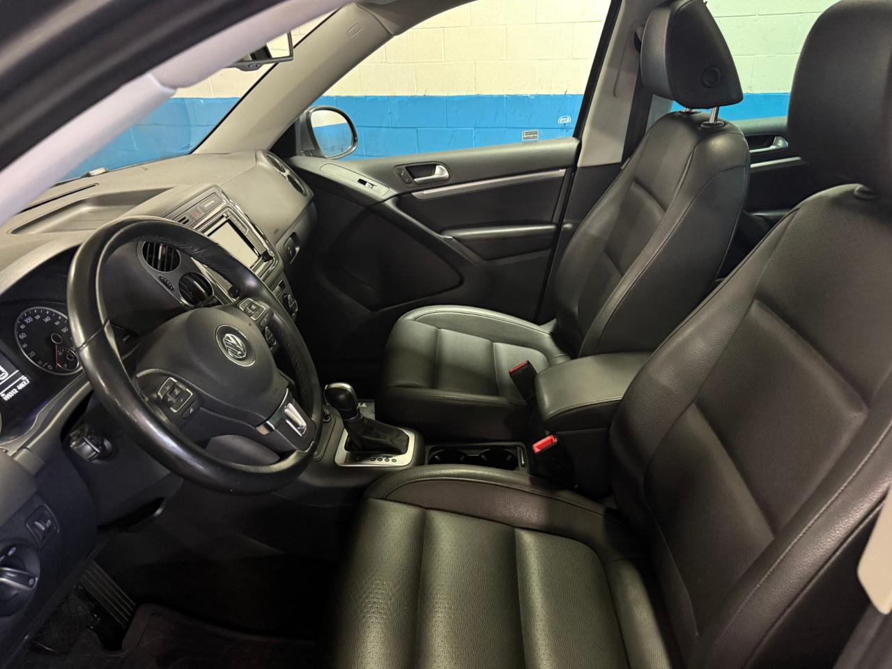 2017 Volkswagen Tiguan Comfortline 4dr All-wheel Drive 4MOTION Photo