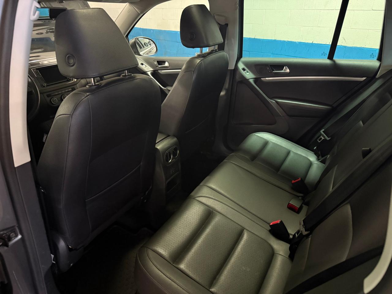 2017 Volkswagen Tiguan Comfortline 4dr All-wheel Drive 4MOTION Photo