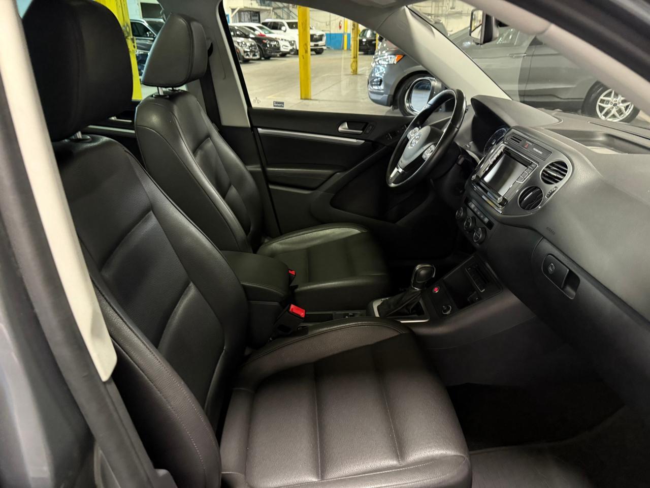 2017 Volkswagen Tiguan Comfortline 4dr All-wheel Drive 4MOTION Photo