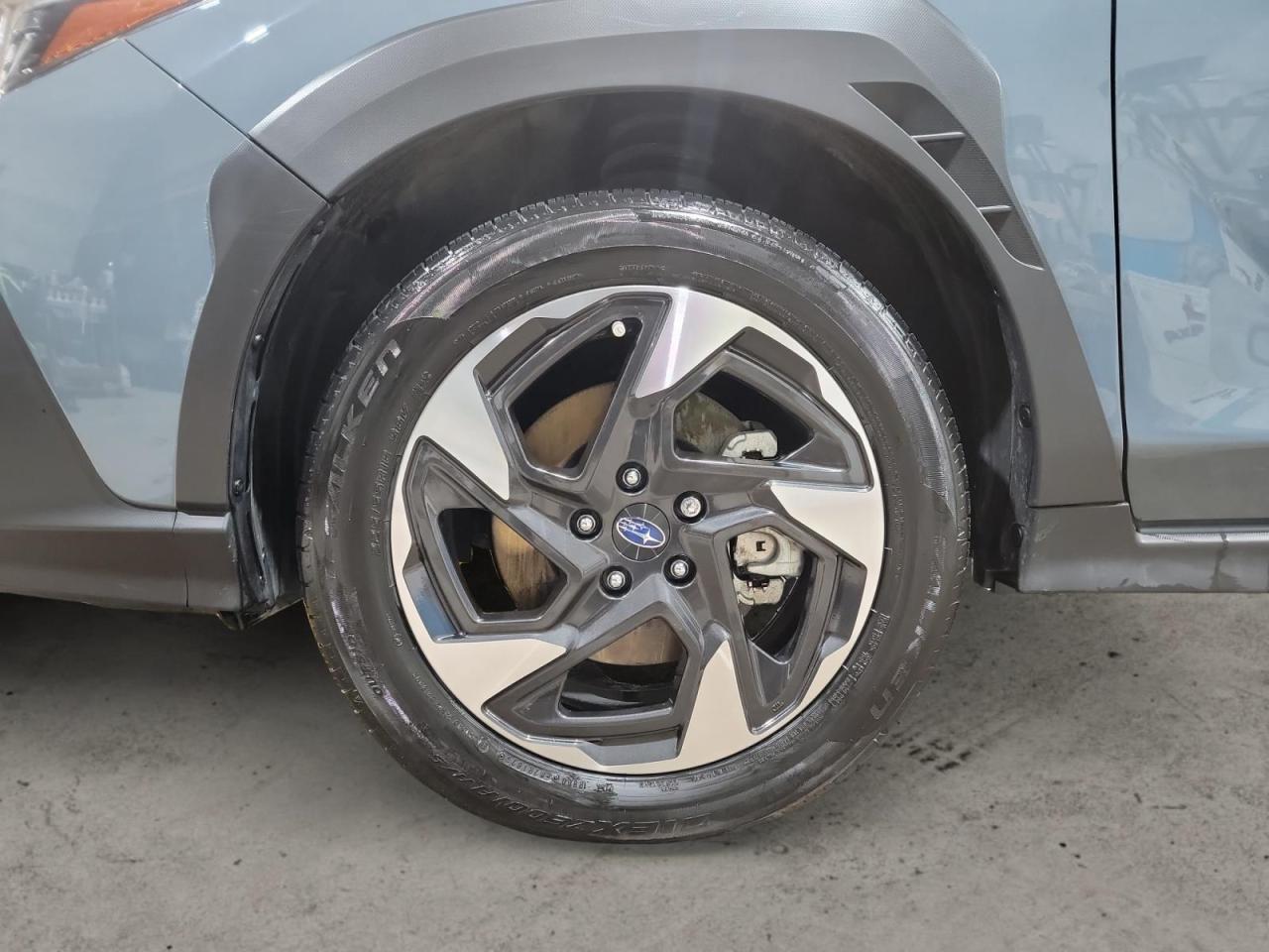 2024 Subaru Crosstrek Limited 4dr All-Wheel Drive Photo