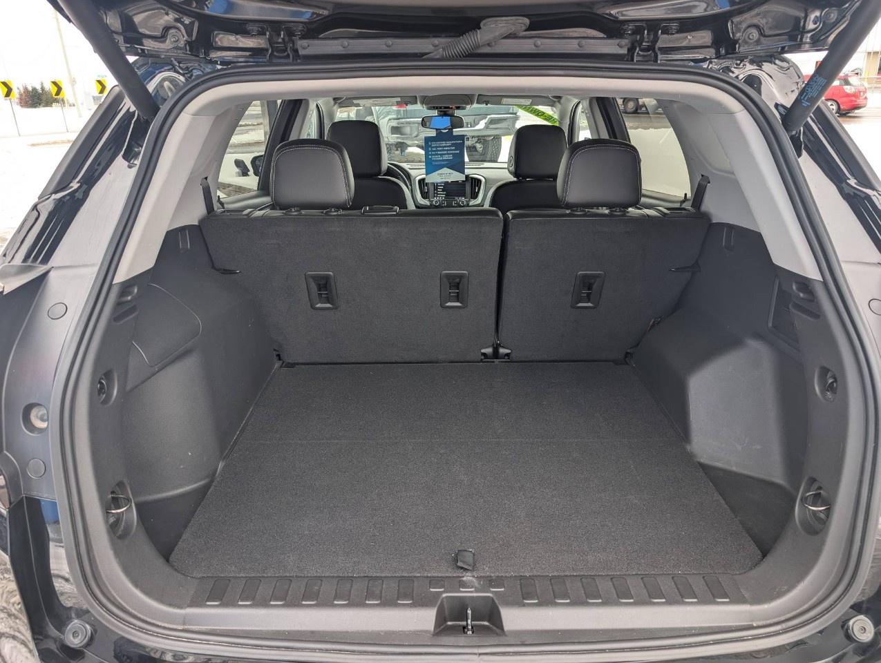 2023 GMC Terrain AWD SLT Photo