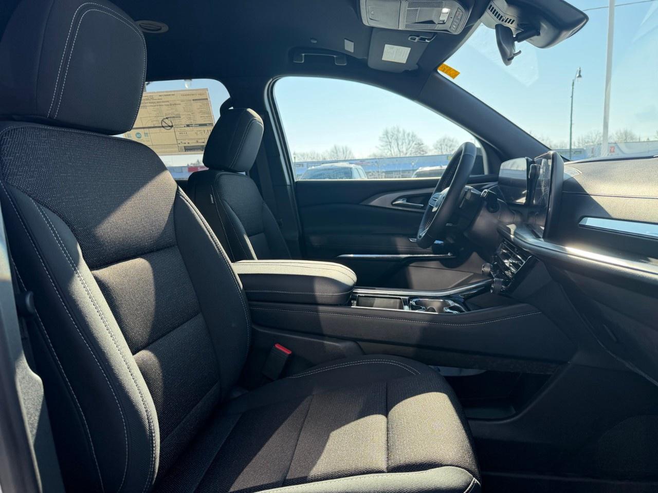 2026 Chevrolet Traverse AWD 4dr LT Photo