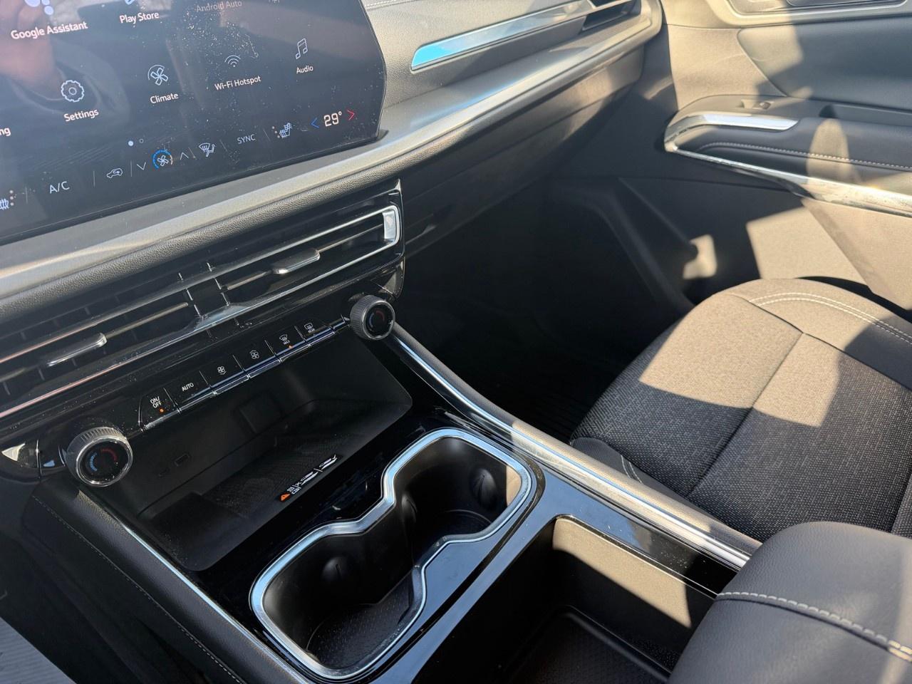 2026 Chevrolet Traverse AWD 4dr LT Photo