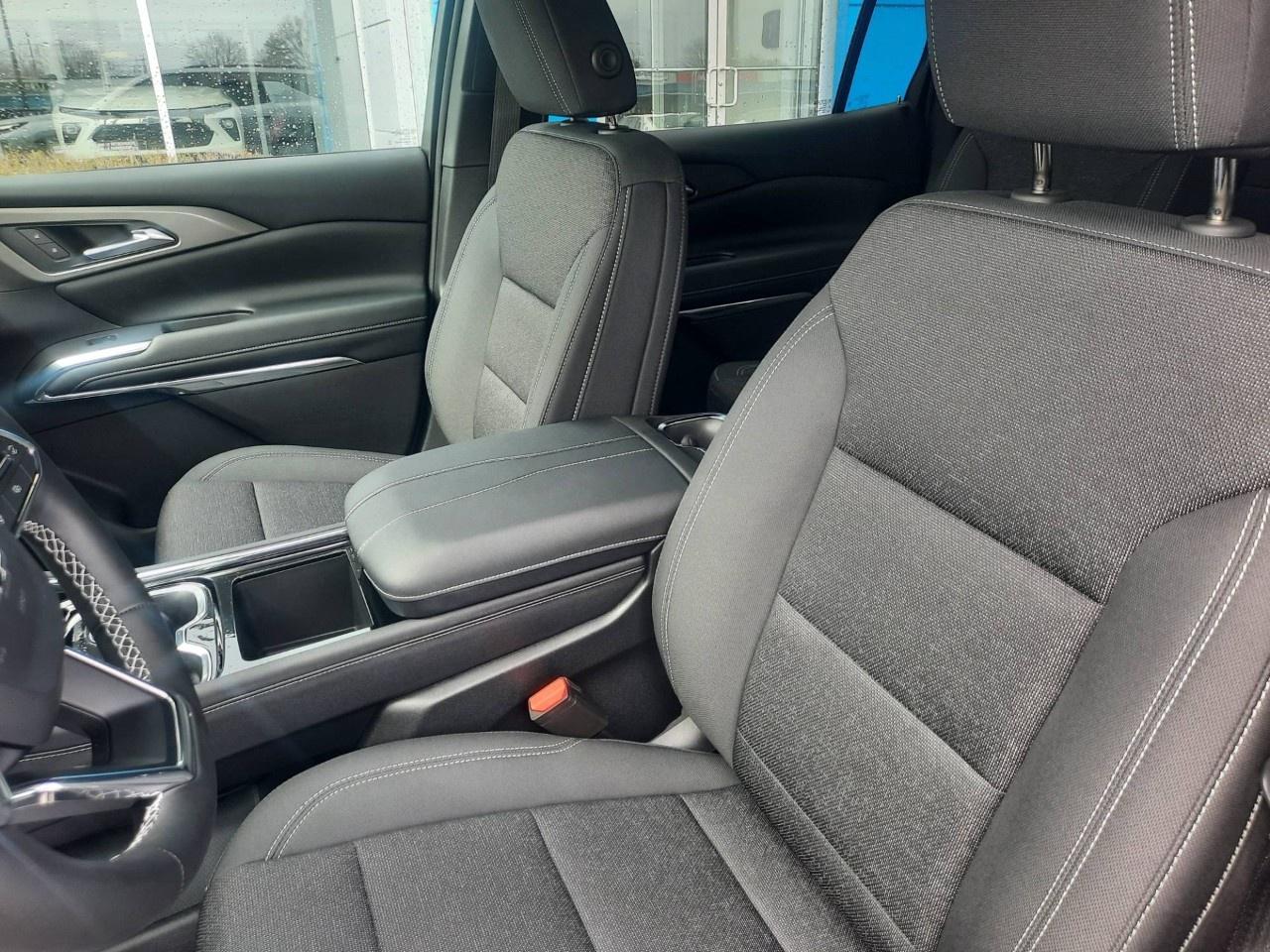 2026 Chevrolet Traverse AWD 4dr LT Photo3