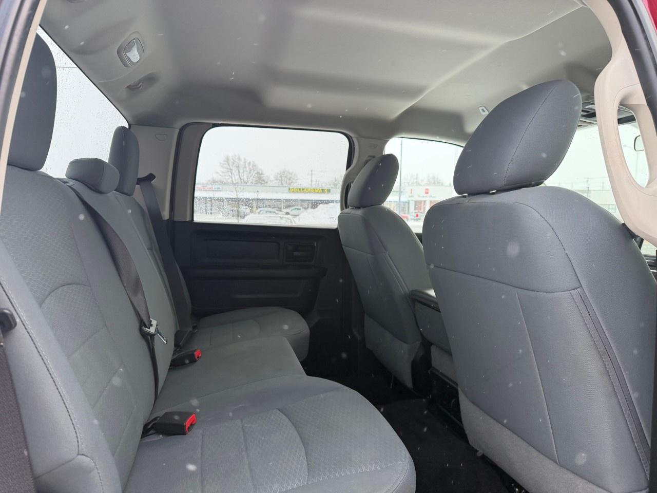 2019 RAM 1500 Classic EXPRESS 4X4 CREW CAB 5'7" BOX Photo