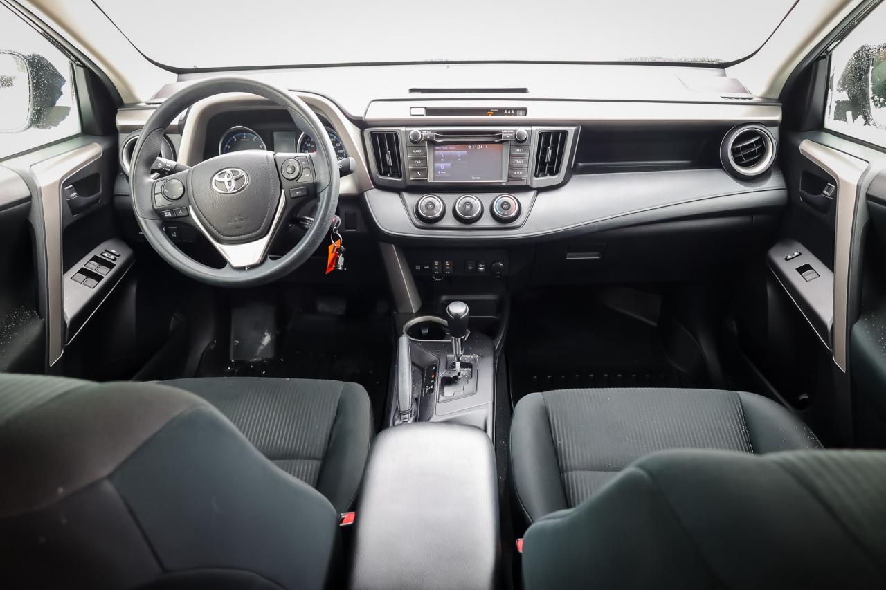 2017 Toyota RAV4 LE 4dr All-wheel Drive Photo