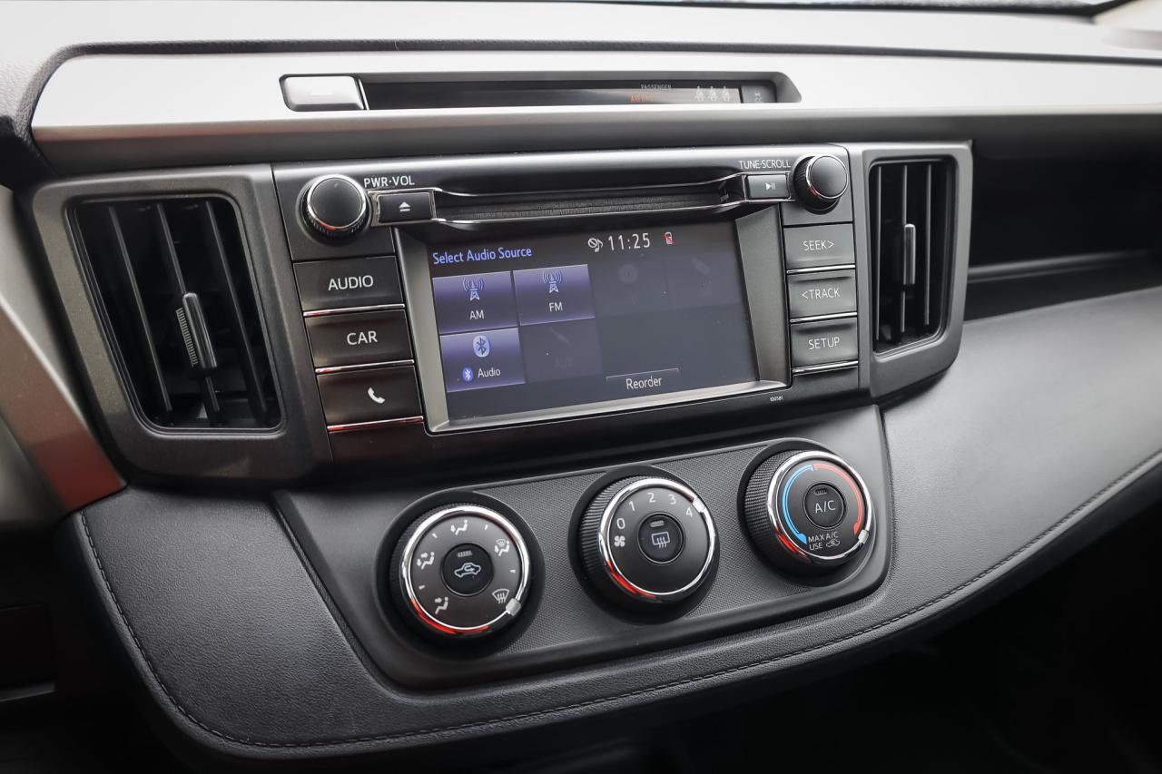 2017 Toyota RAV4 LE 4dr All-wheel Drive Photo