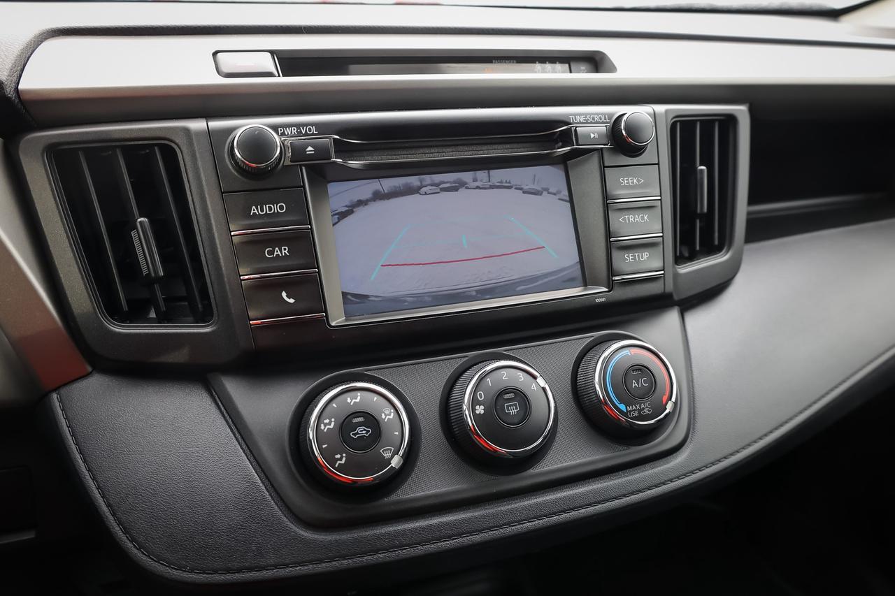 2017 Toyota RAV4 LE 4dr All-wheel Drive Photo