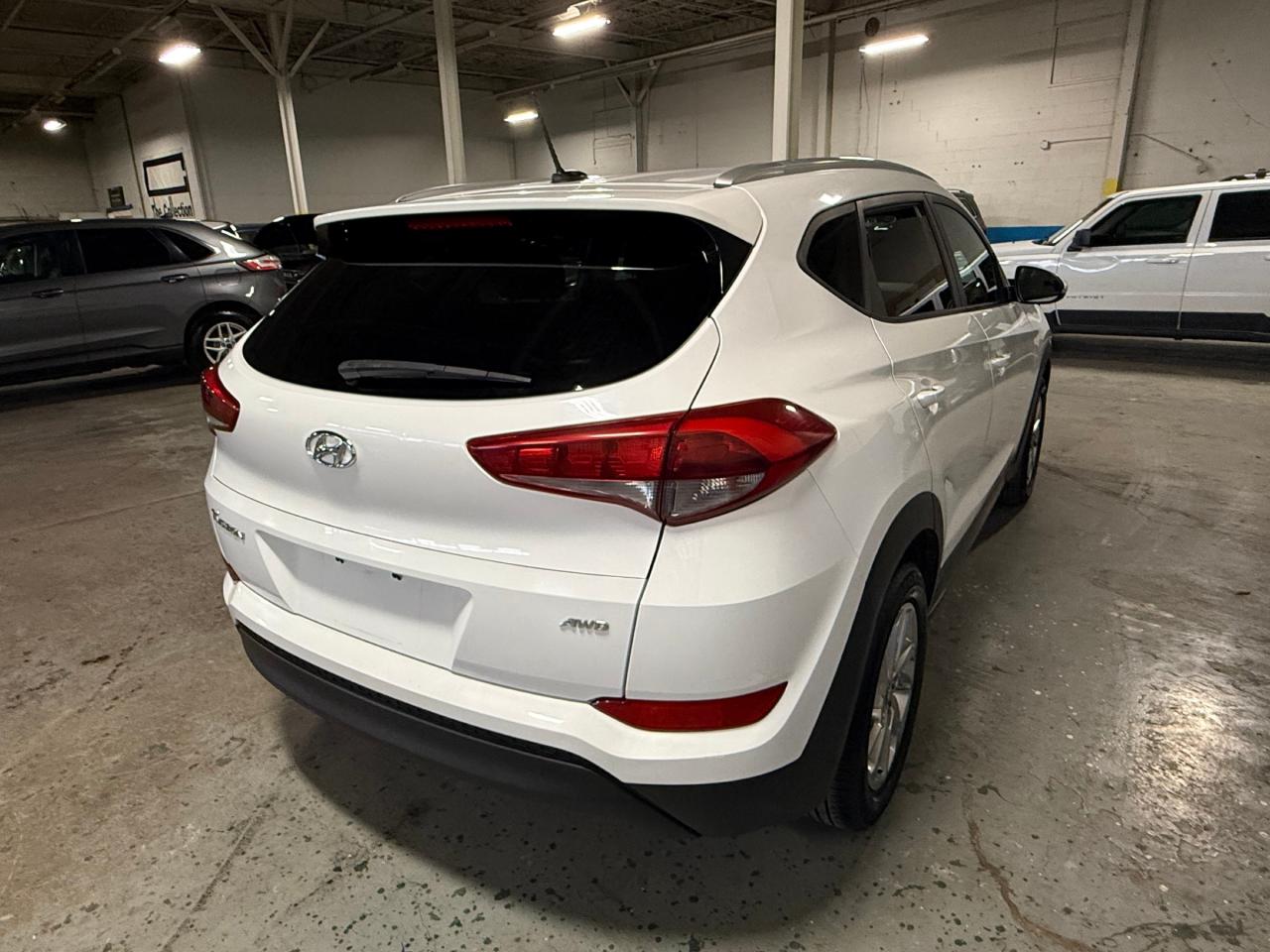 2016 Hyundai Tucson Premium 2.0 (A6) 4dr All-Wheel Drive Photo