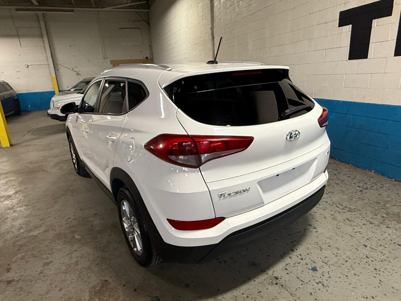 2016 Hyundai Tucson Premium 2.0 (A6) 4dr All-Wheel Drive Photo