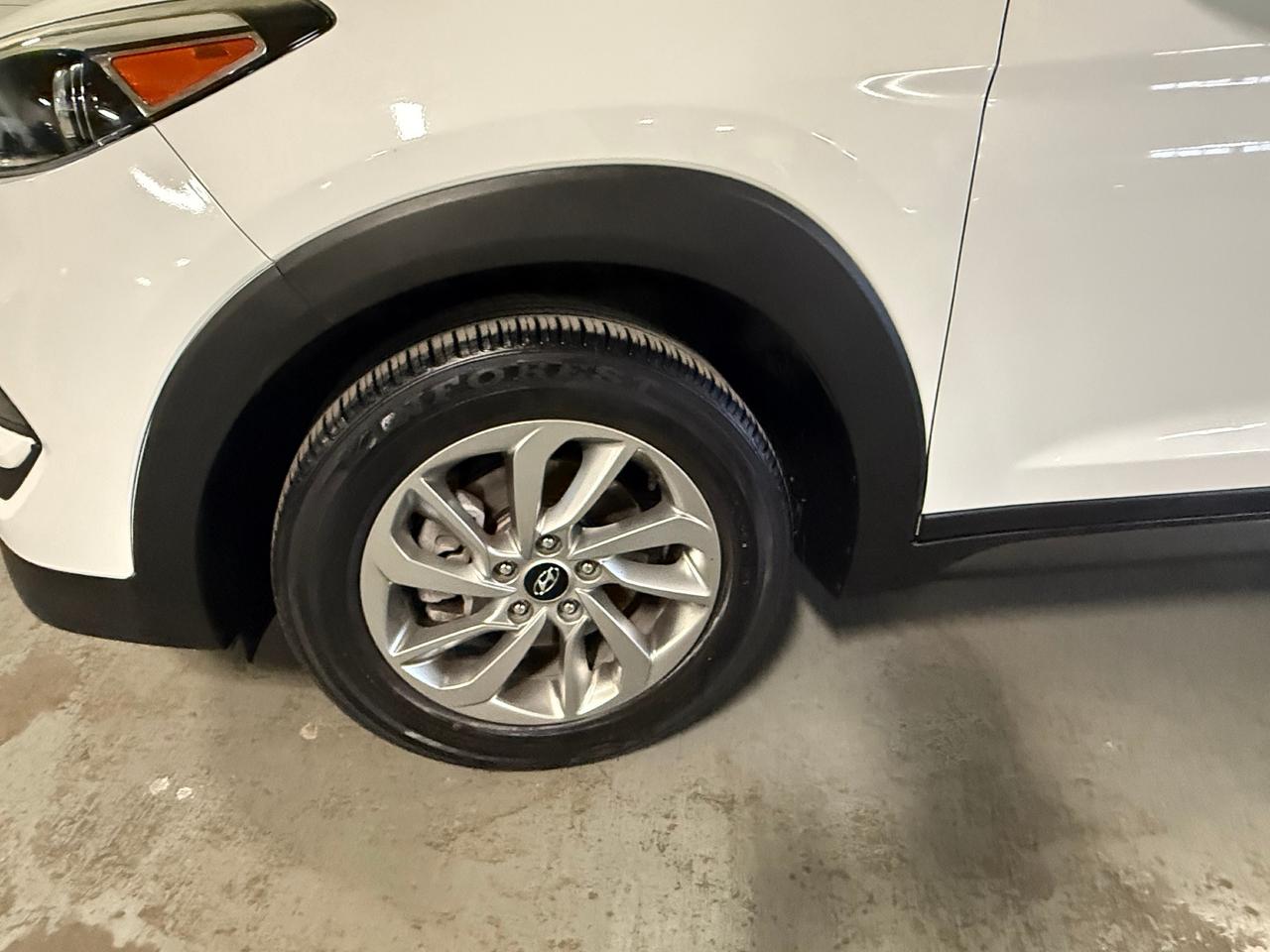 2016 Hyundai Tucson Premium 2.0 (A6) 4dr All-Wheel Drive Photo