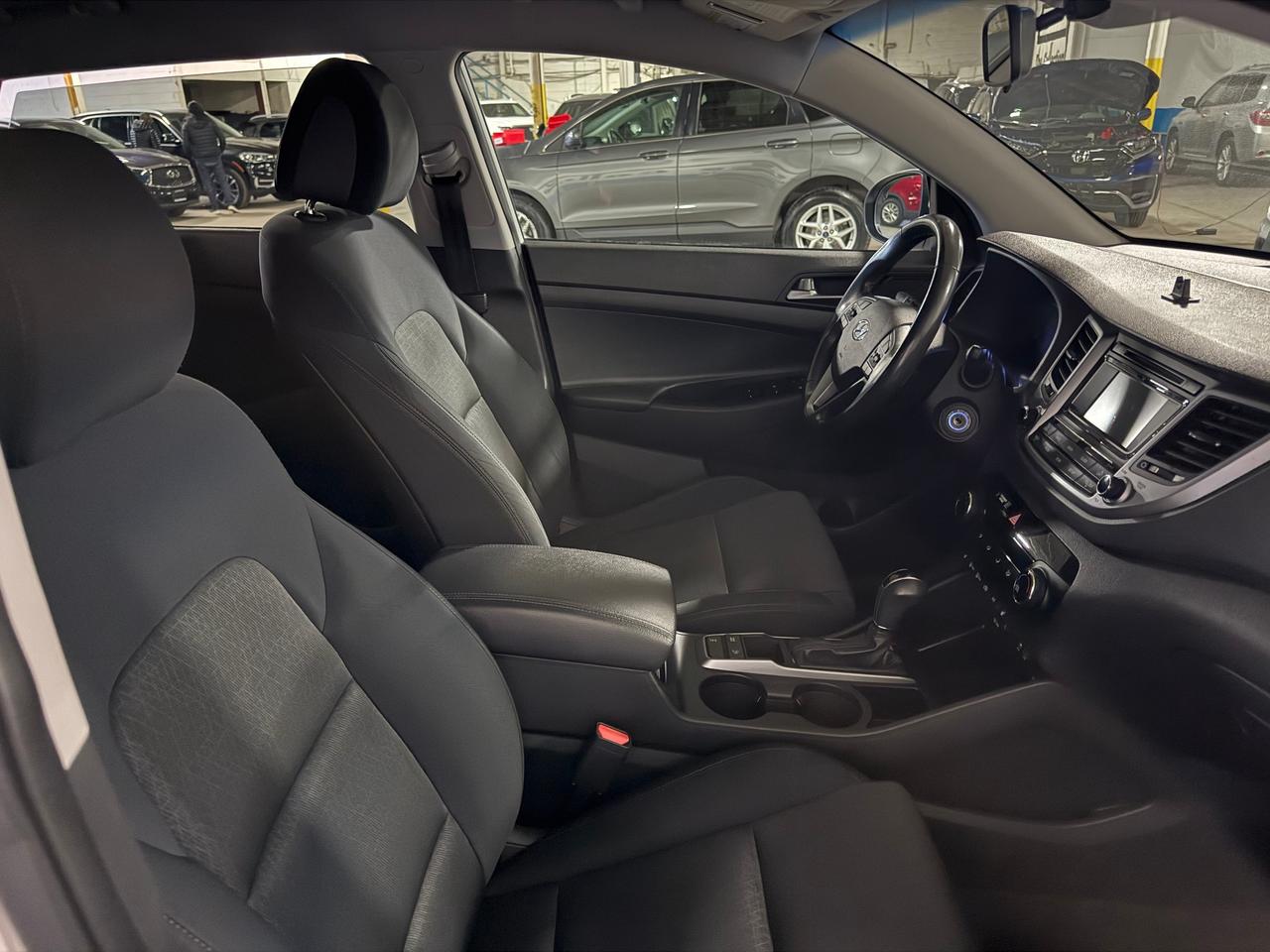 2016 Hyundai Tucson Premium 2.0 (A6) 4dr All-Wheel Drive Photo